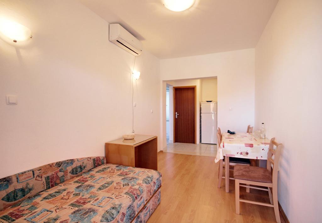 Near Old Town Apartment